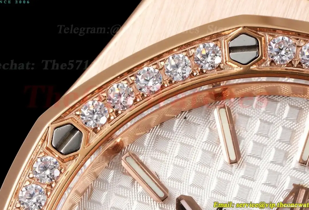 RG 8F Swiss Dial Oak Quartz 33mm  white Ladies RG Royal 0608